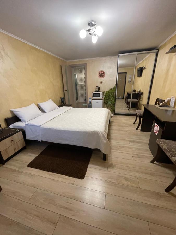 Guest House Sunrise Kamianets-Podilskyi Exterior photo